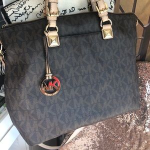 Micheal Kors Tote/crossbody
